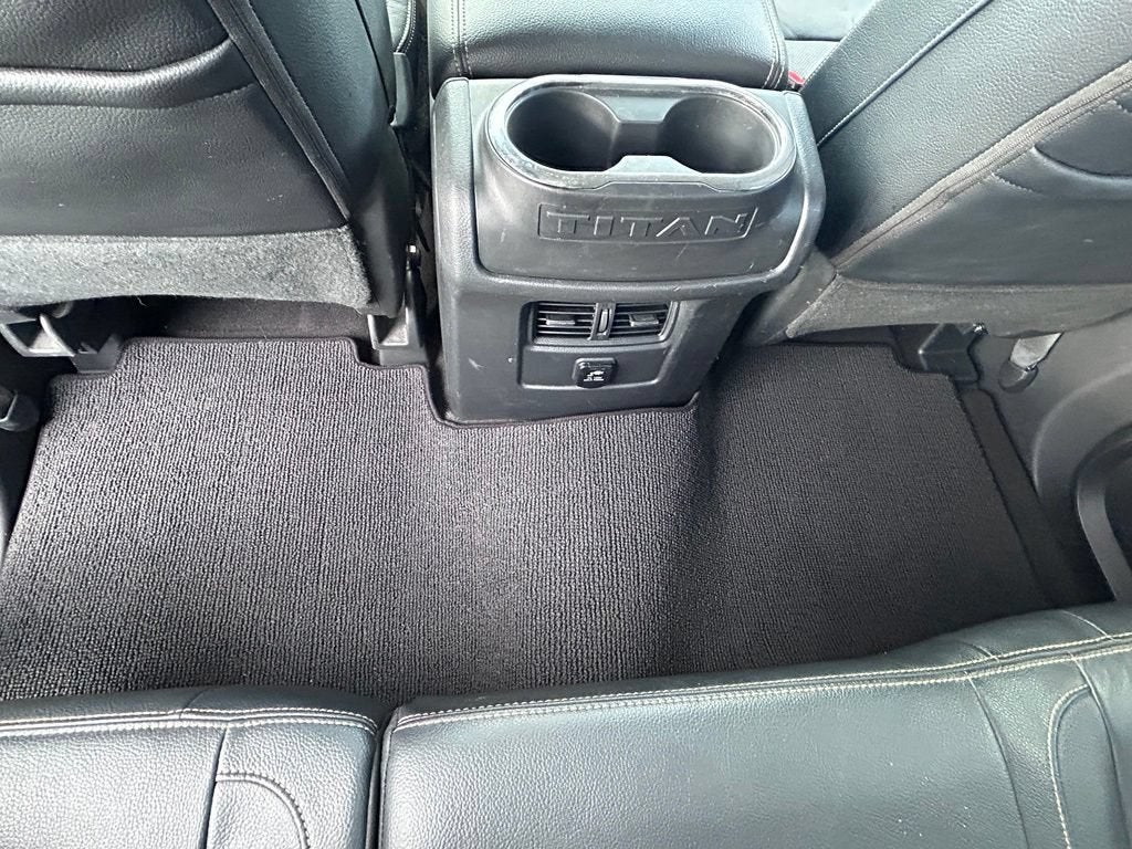 2017 Nissan TITAN SL