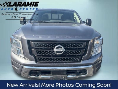 2023 Nissan TITAN Crew Cab SV 4x4