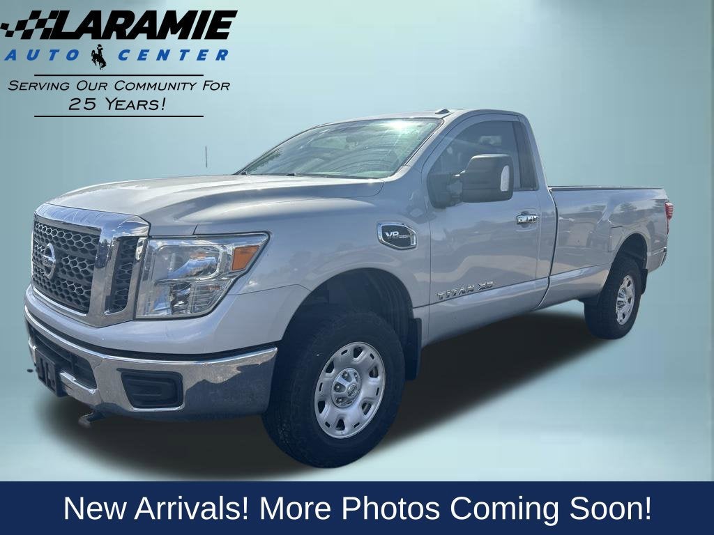 2017 Nissan TITAN XD SV
