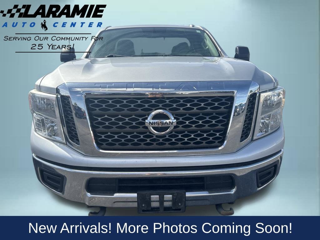 2017 Nissan TITAN XD SV