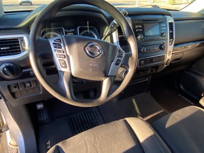 2017 Nissan TITAN XD SV