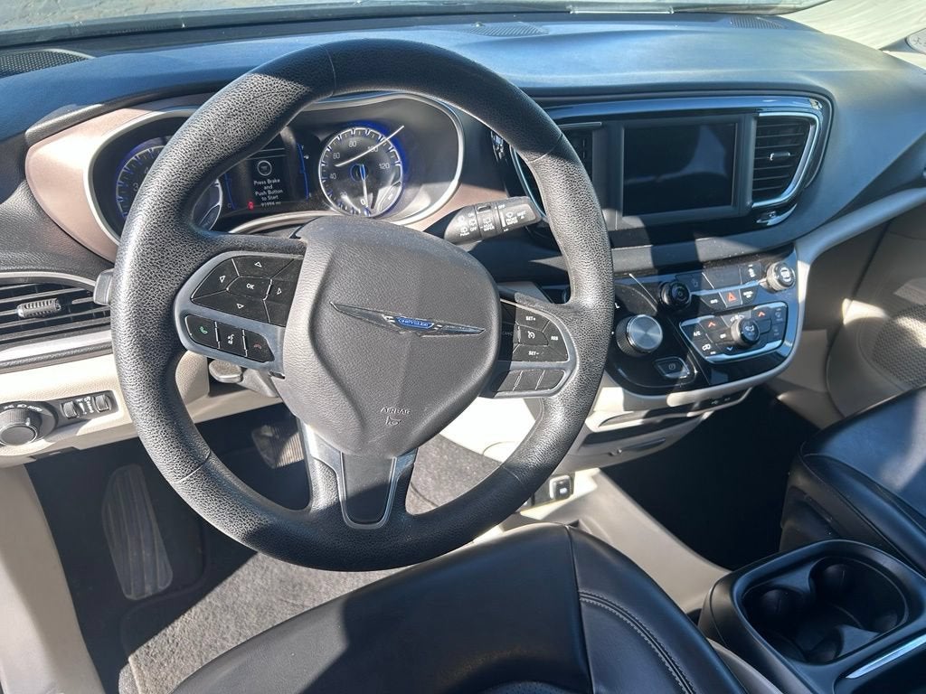 2020 Chrysler Voyager LXI
