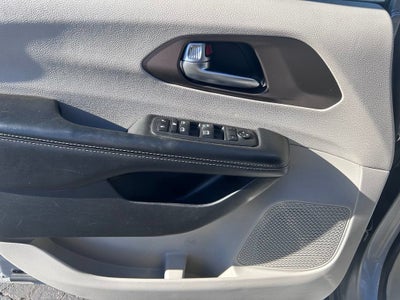 2020 Chrysler Voyager LXI