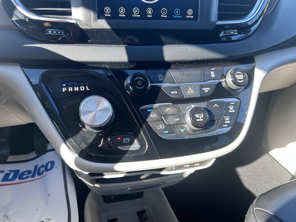 2020 Chrysler Voyager LXI