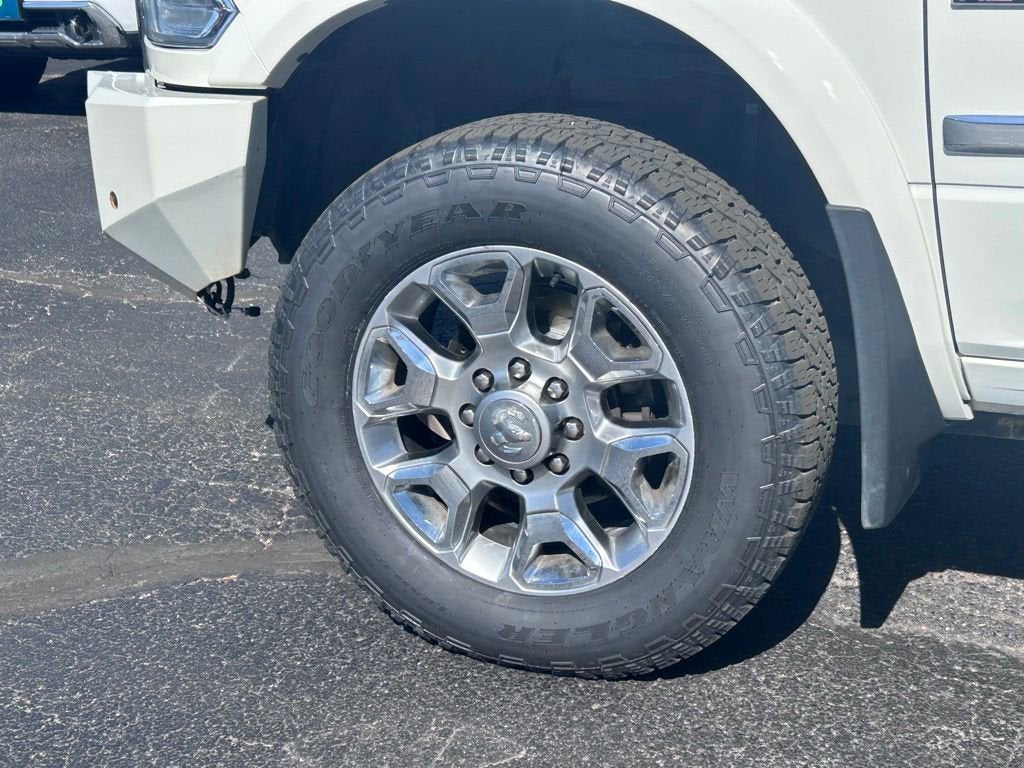 2017 RAM 3500 Limited Mega Cab 4x4 6'4" Box