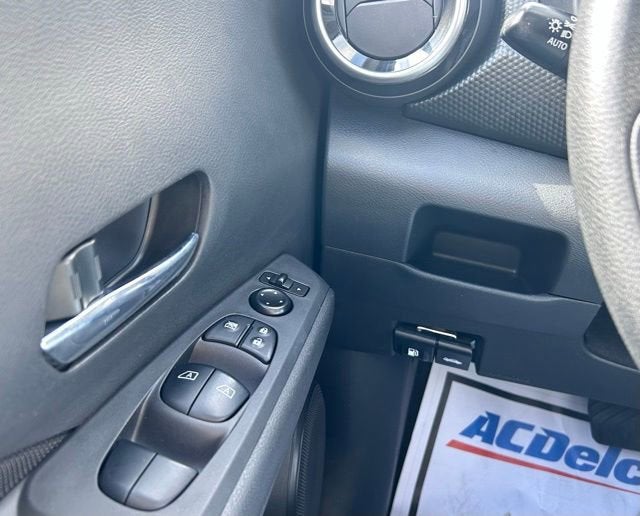 2023 Nissan Kicks SV Xtronic CVT