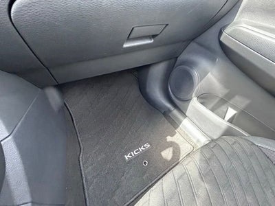 2023 Nissan Kicks SV Xtronic CVT