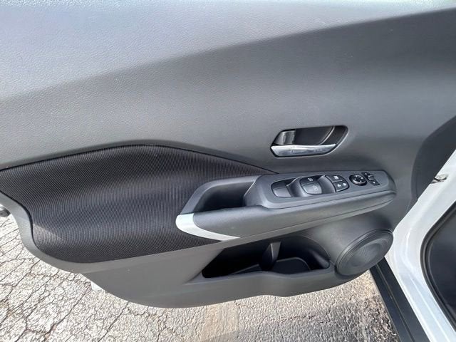 2023 Nissan Kicks SV Xtronic CVT