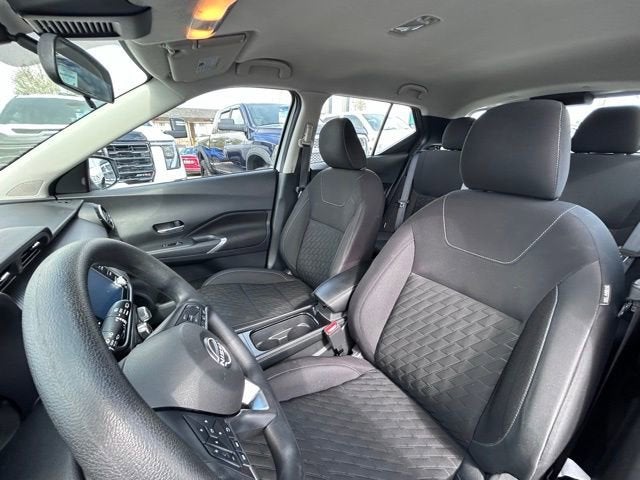 2023 Nissan Kicks SV Xtronic CVT