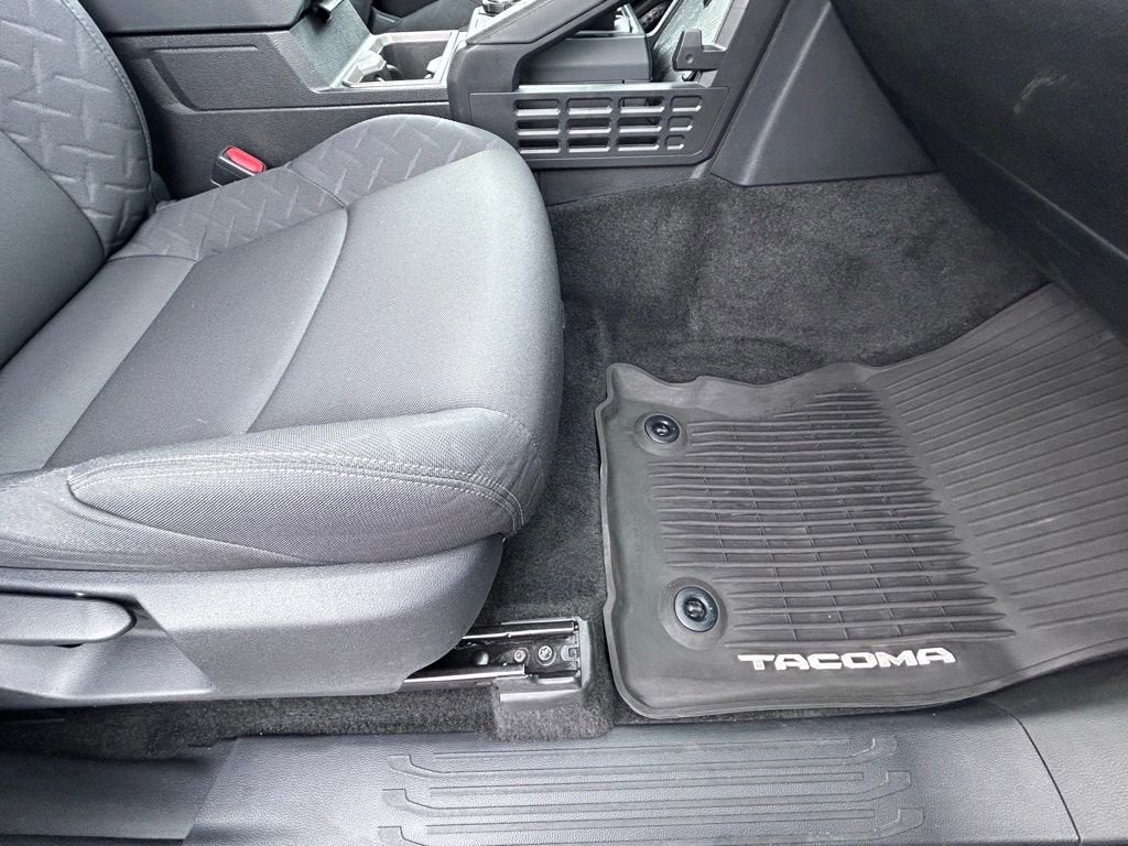 2024 Toyota Tacoma 4WD SR5
