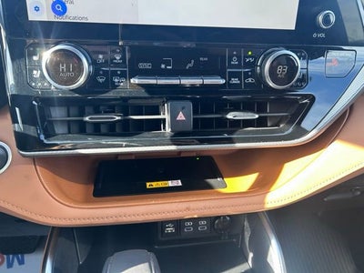 2024 Toyota Highlander Hybrid Platinum