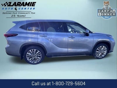2024 Toyota Highlander Hybrid Platinum