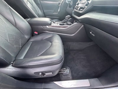 2021 Toyota Highlander Platinum