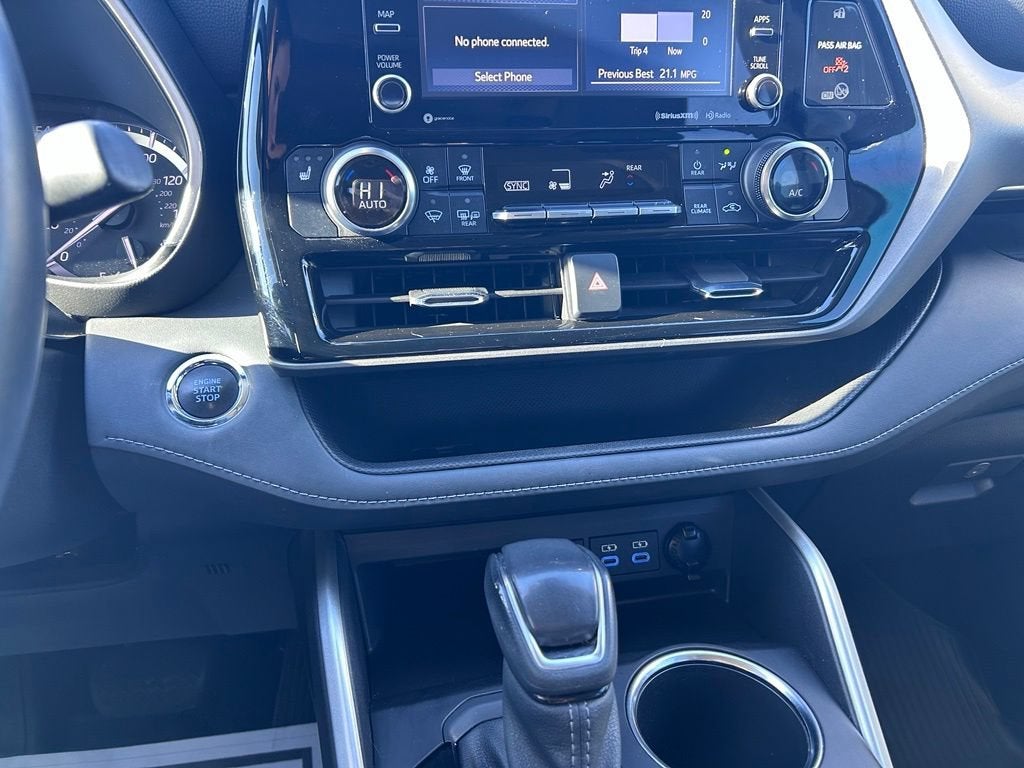 2022 Toyota Highlander XLE
