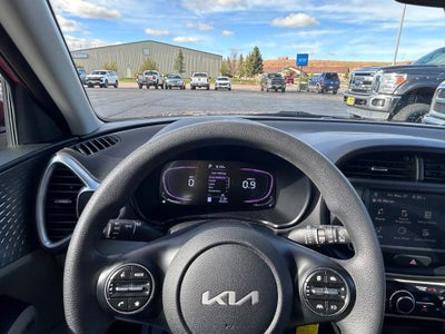 2024 Kia Soul LX