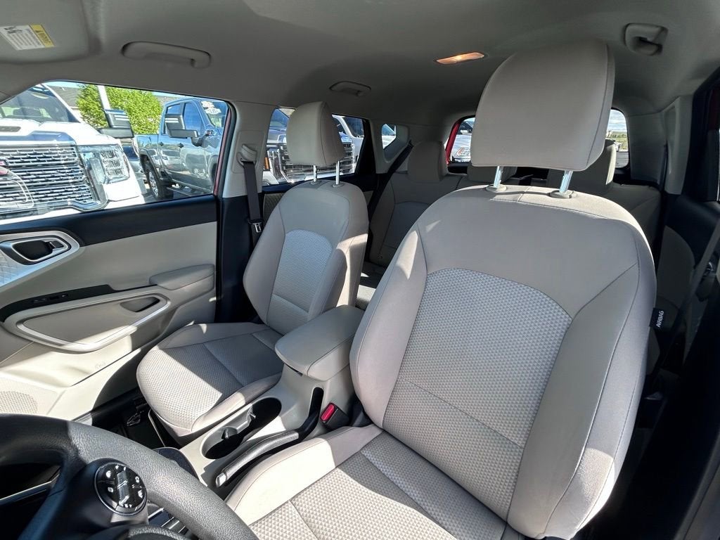 2024 Kia Soul LX - Photo 27